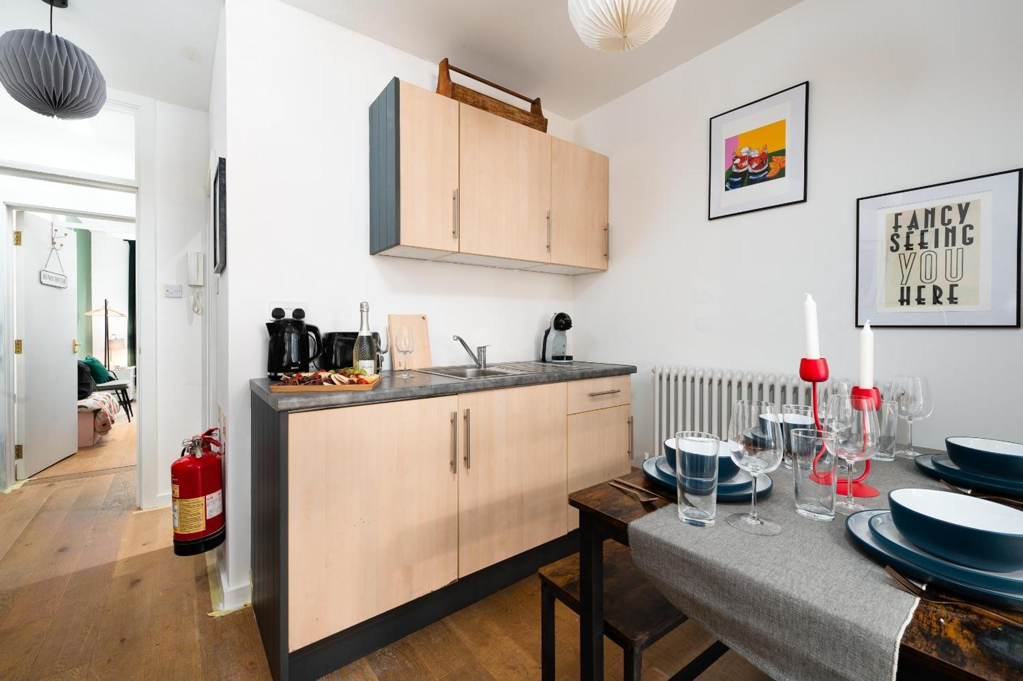 1Br Stylish Flat By Hostarahomes, Near Liverpool Street, Prime London Location, Sleeps Up To 4 エクステリア 写真